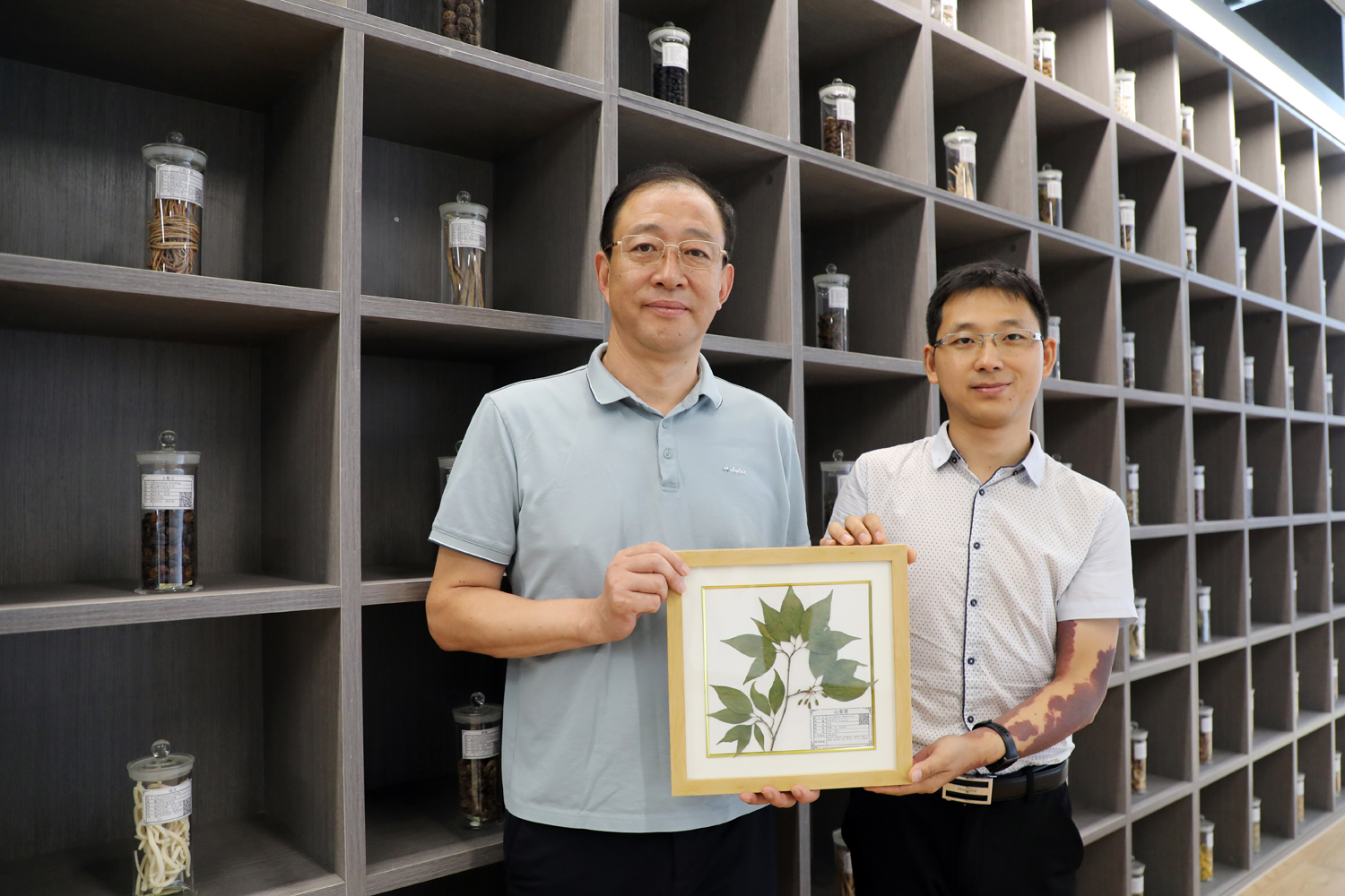 afe86671091141d58e7752b170256be3.jpg afe86671091141d58e7752b170256be3.jpg