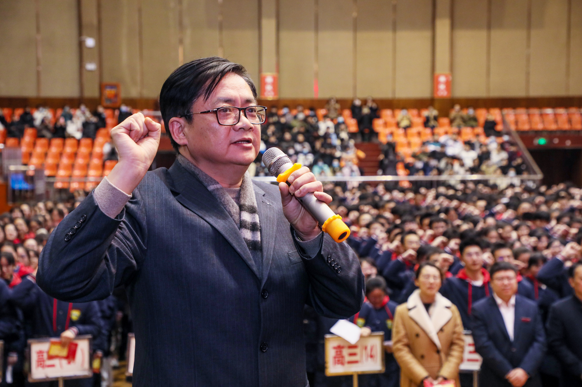 05df6884295f4073b9e3bf51c734f202.jpg 05df6884295f4073b9e3bf51c734f202.jpg