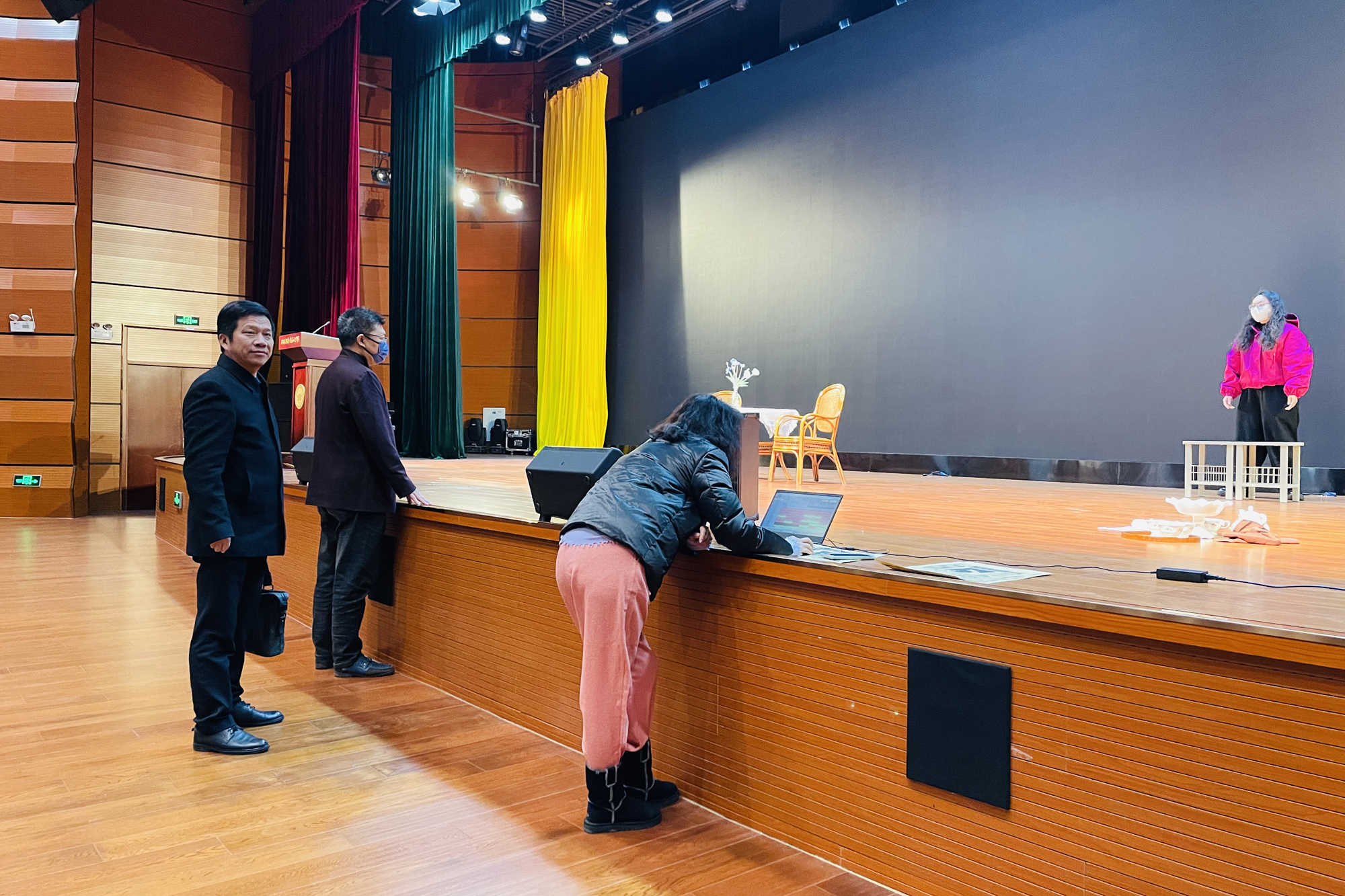 efe2b80762844debb0c0aa2938ee7242.jpg efe2b80762844debb0c0aa2938ee7242.jpg