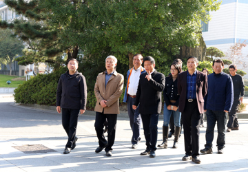 中国楹联学会专家组来我校指导工作