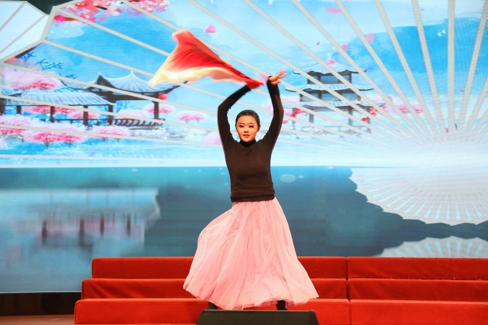 b56df9841fad4b799e770cc24c2b9a38.jpg b56df9841fad4b799e770cc24c2b9a38.jpg