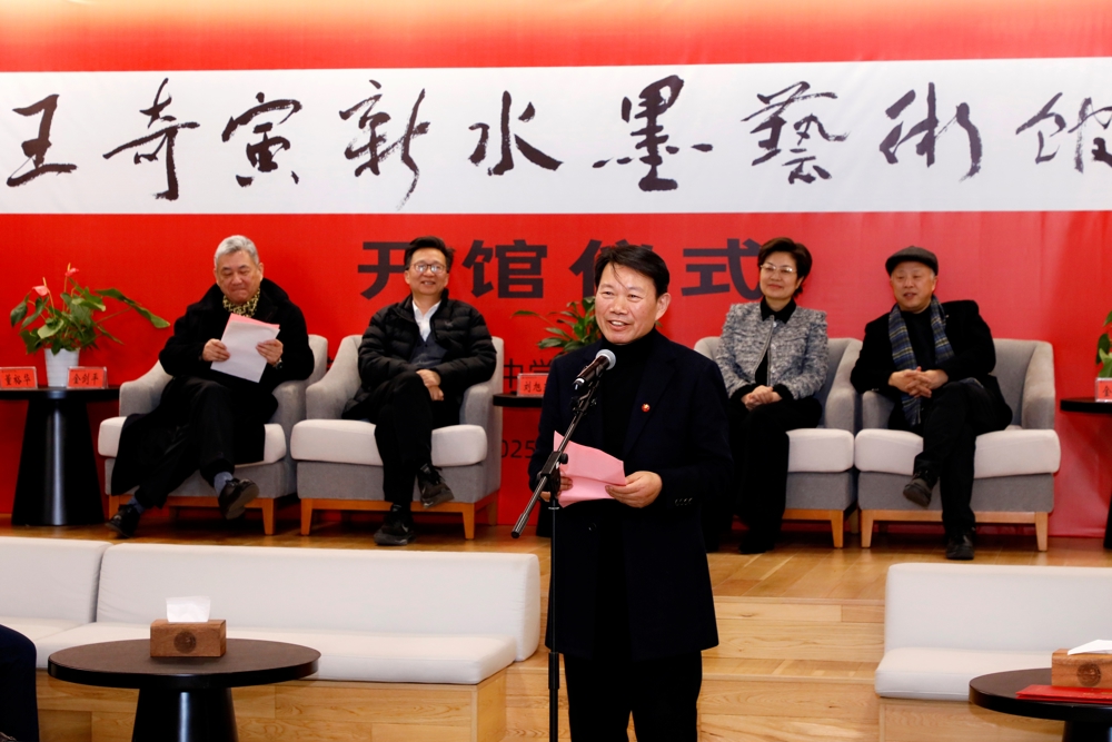 70c2adb24fcc44d7b4f6f637b0aa4020.jpg 70c2adb24fcc44d7b4f6f637b0aa4020.jpg