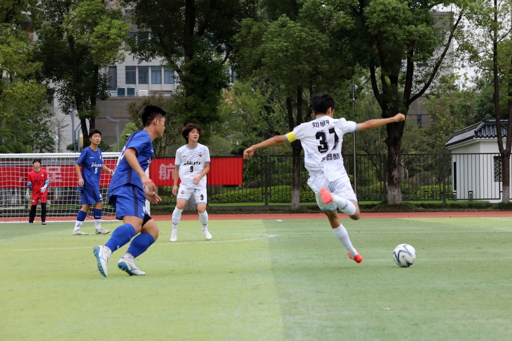 82c5aa2481a747ecb1ea270adff51476.jpg
